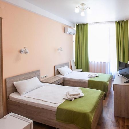 Гостиница "Курорт" Pizunda Exterior foto