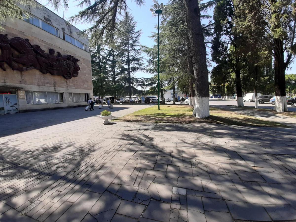 Гостиница "Курорт" Pizunda Exterior foto